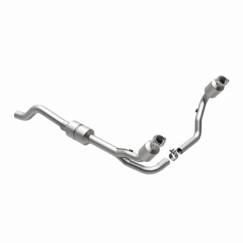 MagnaFlow Direct Fit Catalytic Converter 00-03 Durango 4WD 4.7L