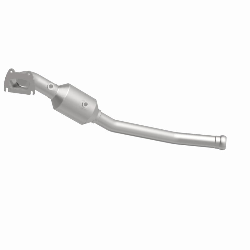 MagnaFlow Direct Fit Catalytic Conv 13-18 Dodge Durango 3.6L V6 / 13-18 Jeep Grand Cherokee 3.6L V6