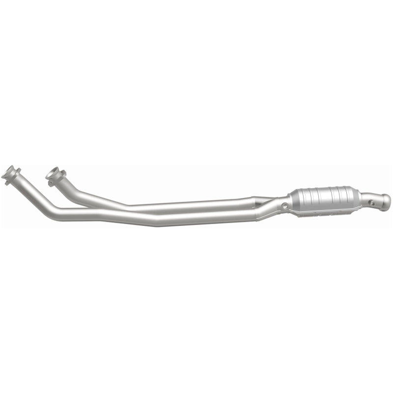 MagnaFlow Conv Volvo 6.5X4 2/2.5