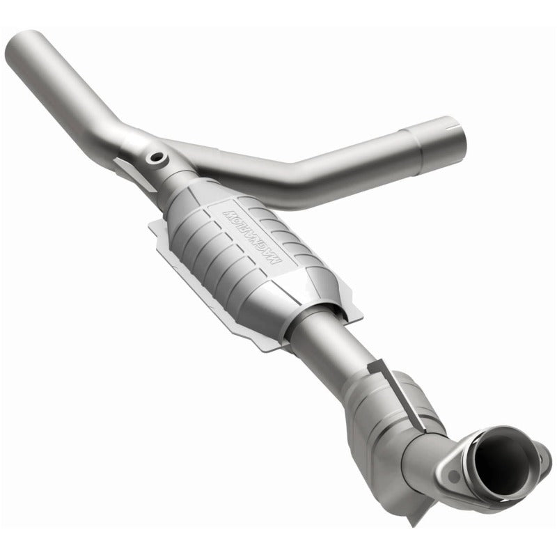 MagnaFlow Direct Fit Catalytic Converter 97-99 Ford Vans 4.6L