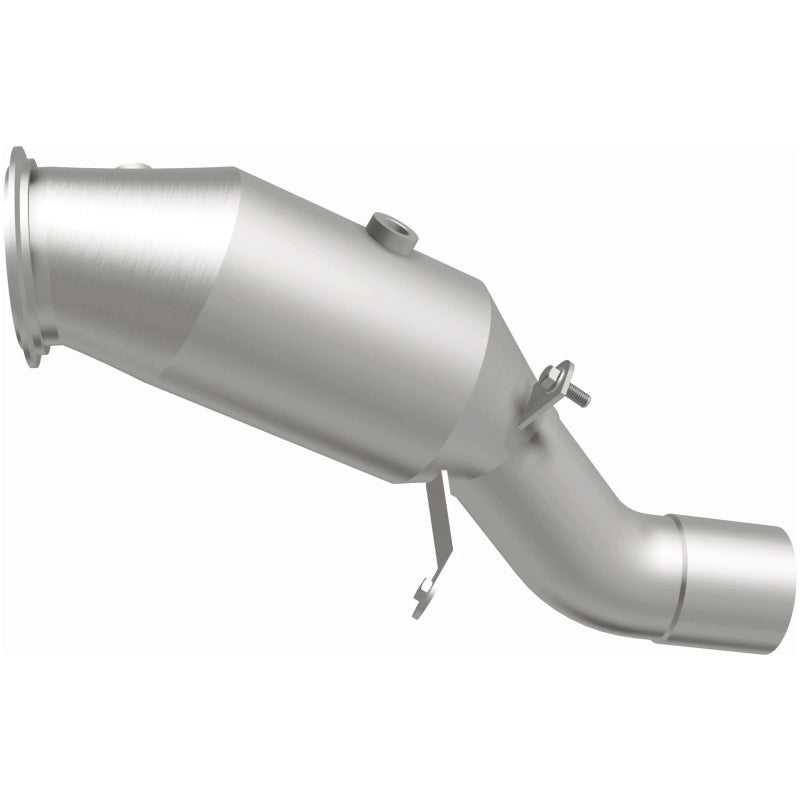 MagnaFlow Direct Fit Catalytic Converter 2014 BMW X5 3.0L Closed Couple
