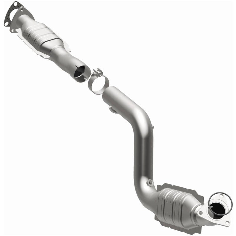 MagnaFlow Direct Fit Catalytic Converter 03-05 Express 2500 4.8L Passenger Side