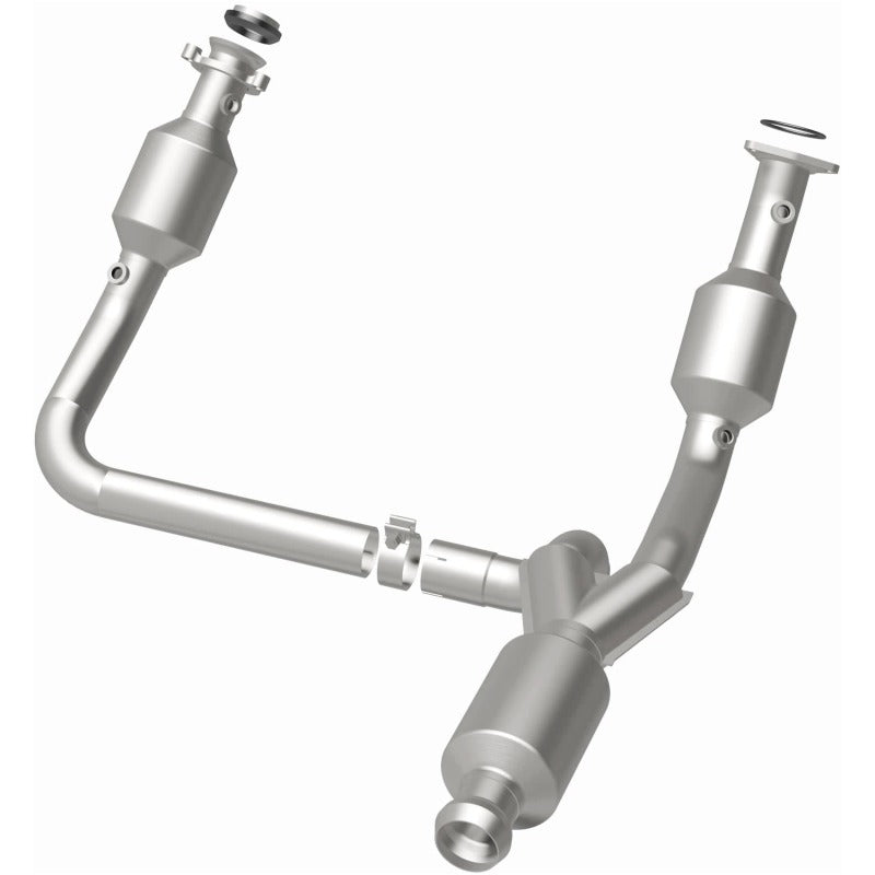 MagnaFlow 14-15 Chevrolet Silverado 1500 5.3L Direct-Fit Catalytic Converter