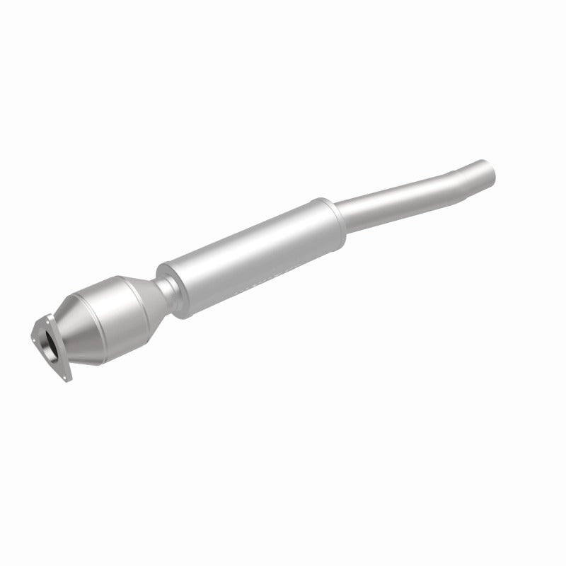 MagnaFlow Direct Fit Catalytic Converter 04/06 VW Phaeton 4.2L Rear Driver Side