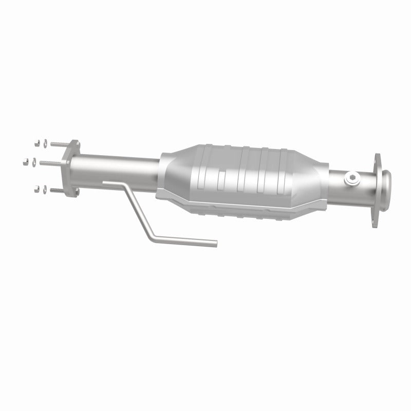 MagnaFlow Direct Fit Catalytic Converter Jeep Wrangler 00-04 OEM