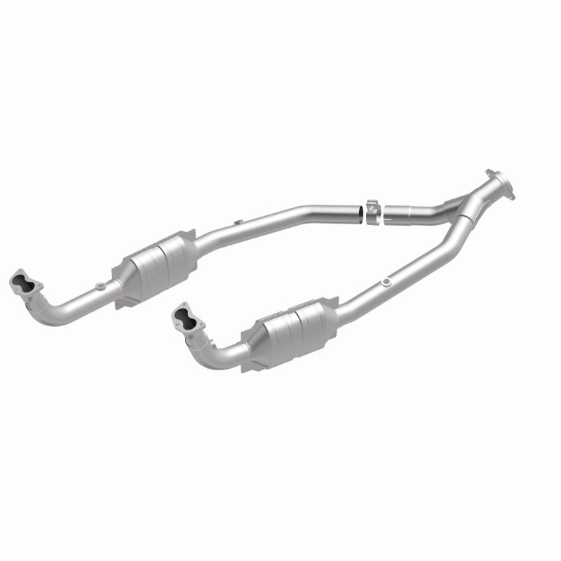 MagnaFlow Direct Fit Catalytic Converter 99-04 LR Discovery V8 OEM
