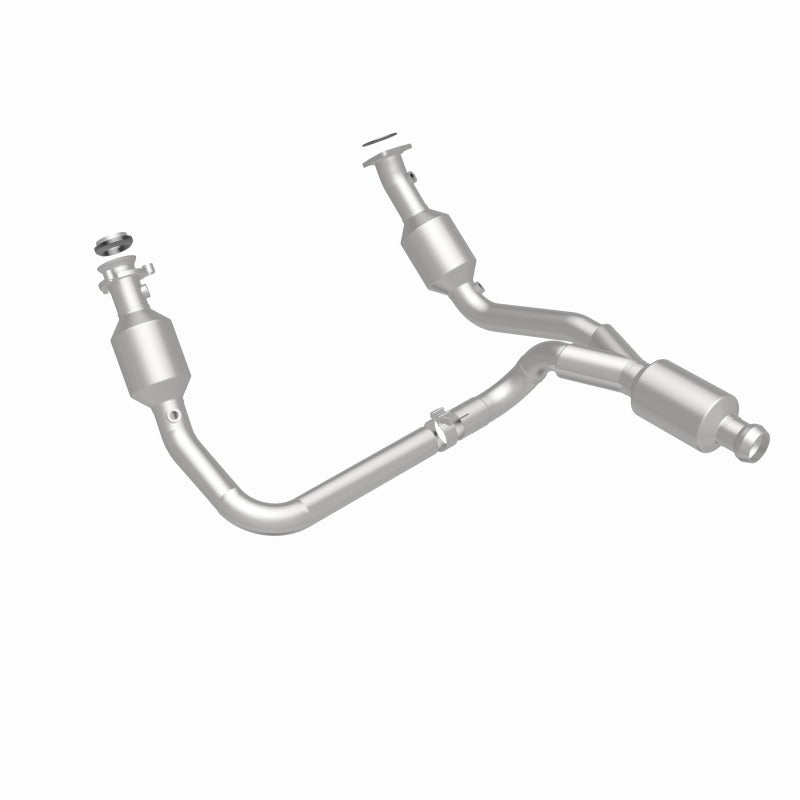 MagnaFlow 14-15 Chevrolet Silverado 1500 Underbody 4.3L / 5.3L Direct-Fit Catalytic Converter