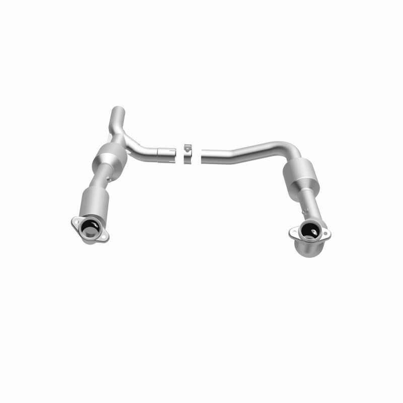 MagnaFlow Direct Fit Catalytic Converter OEM 07-08 Ford E-150