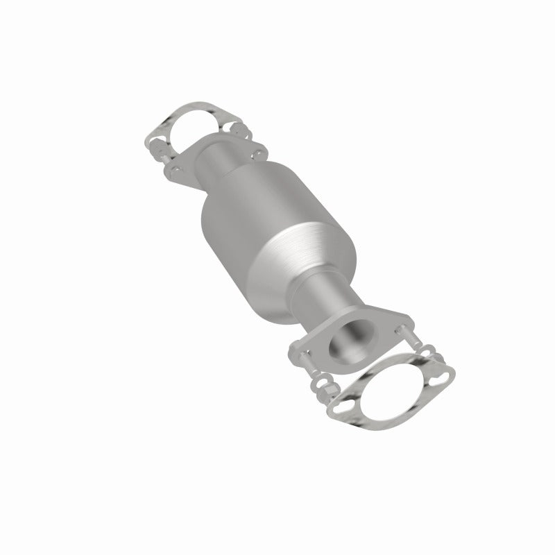 MagnaFlow Direct Fit Catalytic Converter 03-06 Kia Sorento 3.5L rear
