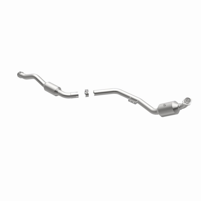 MagnaFlow Direct Fit Catalytic Converter 07-09 Mercedes E350 3.5L