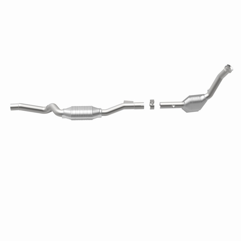 MagnaFlow Direct Fit Catalytic Converter 2003 ML350 3.7L Underbody