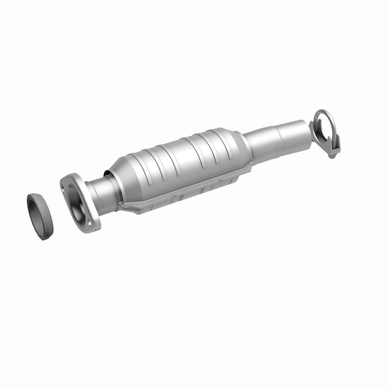 MagnaFlow Direct Fit Catalytic Converter 04 Toyota Sienna 3.3L