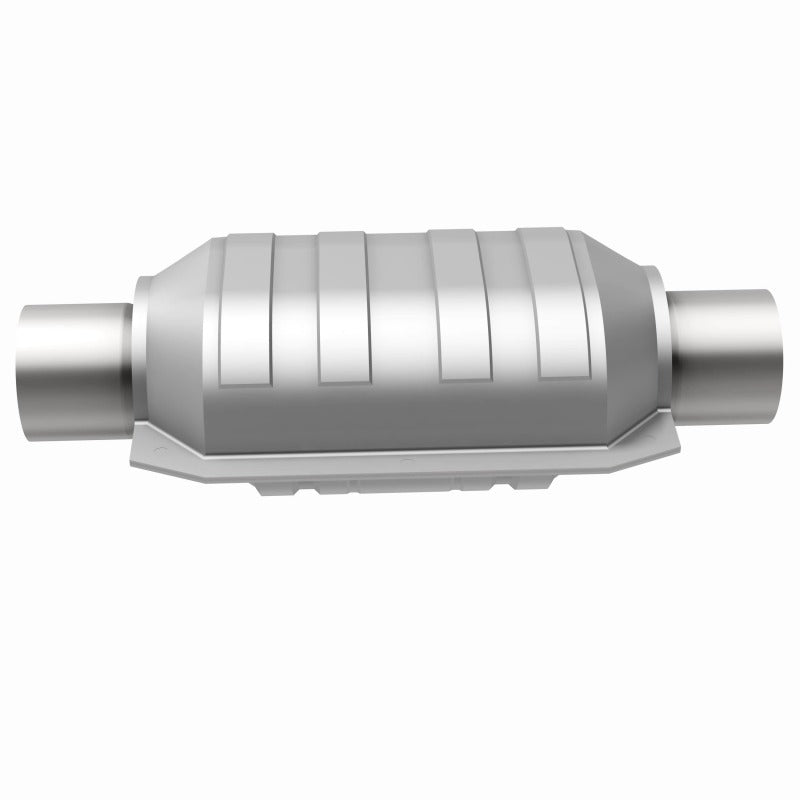 MagnaFlow Universal Catalytic Converter 3 W/Dual O2 Boss