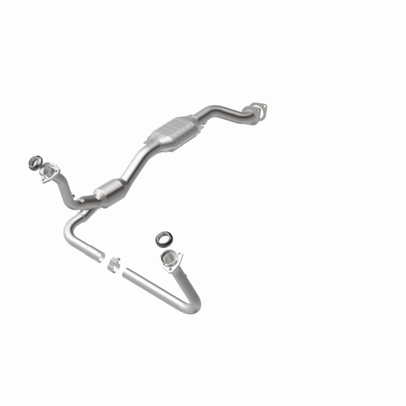 MagnaFlow Direct Fit Catalytic Converter 01-05 Chevy Blazer 4.3L 4WD