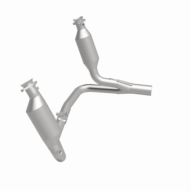 MagnaFlow Direct Fit Catalytic Converter OEM 2004 Dodge Dakota Underbody