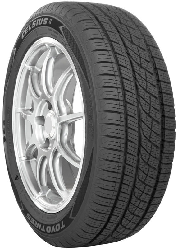 Toyo Celsius II Tire - 235/60R17 102H (TL)