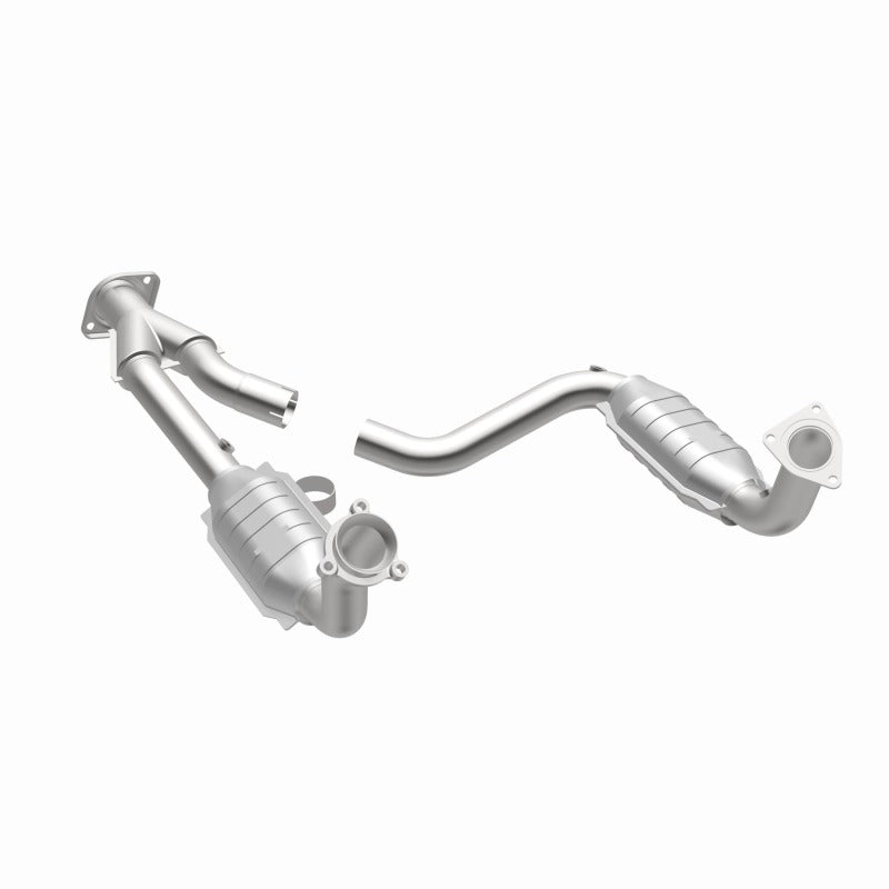 MagnaFlow Direct Fit Catalytic Converter 03-06 Chevy SSR 5.3/6.0 OEM