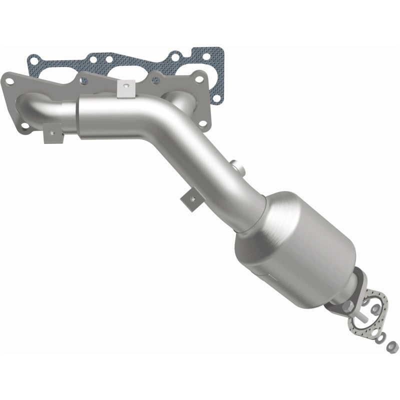 MagnaFlow Direct Fit Catalytic Converter 10-12 Hyundai Genesis 3.8L