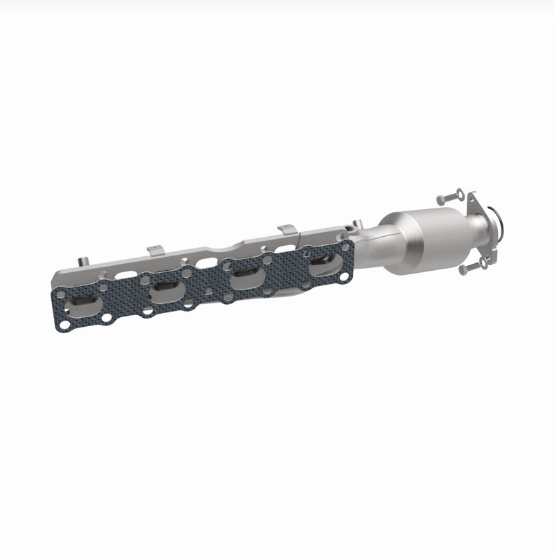 MagnaFlow Direct-Fit SS Catalytic Converter 04-06 Nissan Titan 5.6L V8 (California)