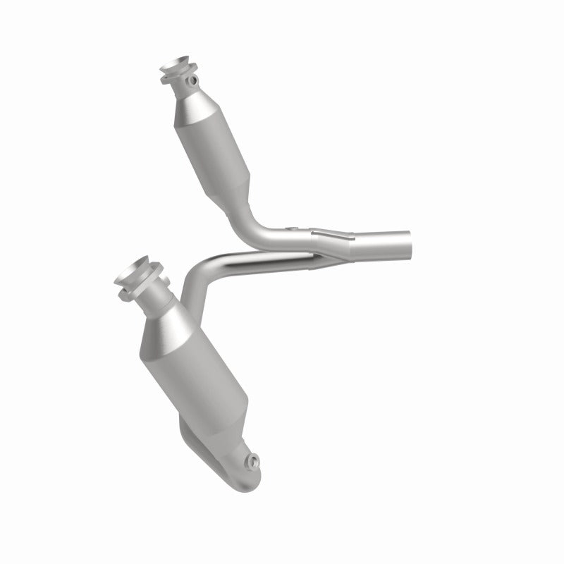 MagnaFlow Direct Fit Catalytic Converter OEM 2004 Dodge Dakota Underbody