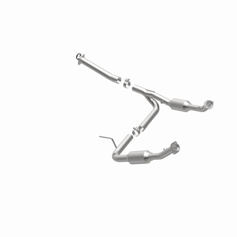 MagnaFlow Direct Fit Catalytic Converter OEM 2004-2005 Ford Explorer/Mercury Mountaineer Underbody