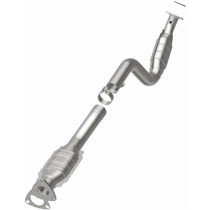 MagnaFlow Direct Fit Catalytic Converter 03-05 Express 2500 4.8L Passenger Side