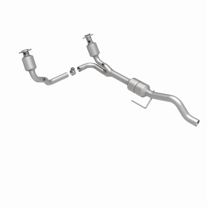 MagnaFlow Direct Fit Catalytic Converter 00-03 Durango 4WD 4.7L