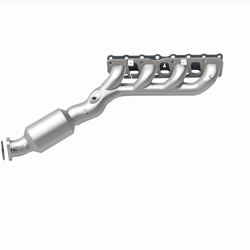 MagnaFlow 05-06 Nissan Titan 5.6L Direct Fit Converter
