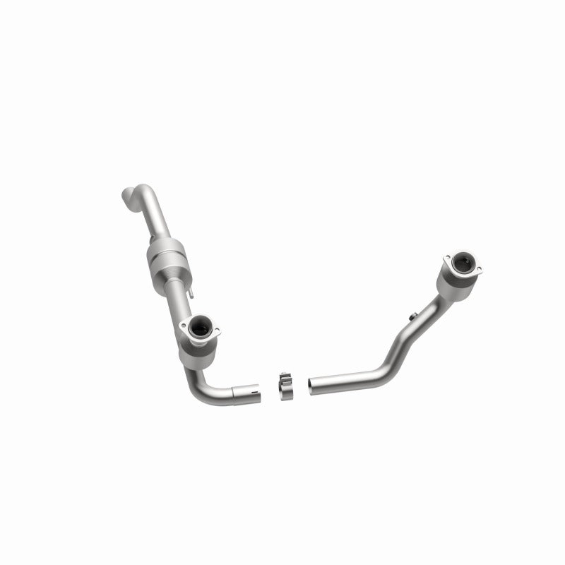 MagnaFlow Direct Fit Catalytic Converter 00-03 Durango 4WD 4.7L