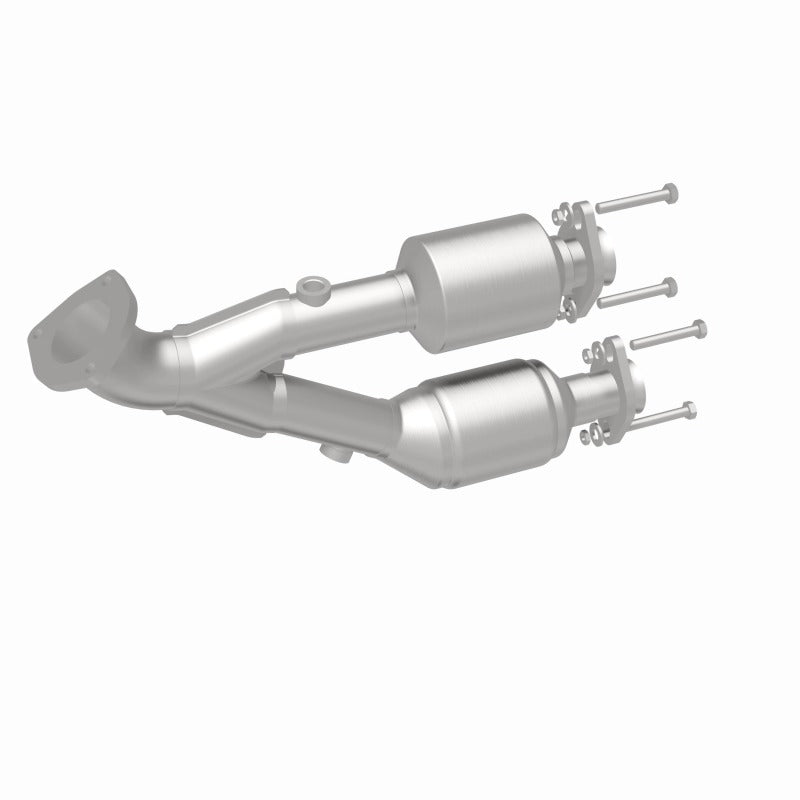 MagnaFlow Direct Fit Catalytic Converter 00-01 Cherokee 4L Front