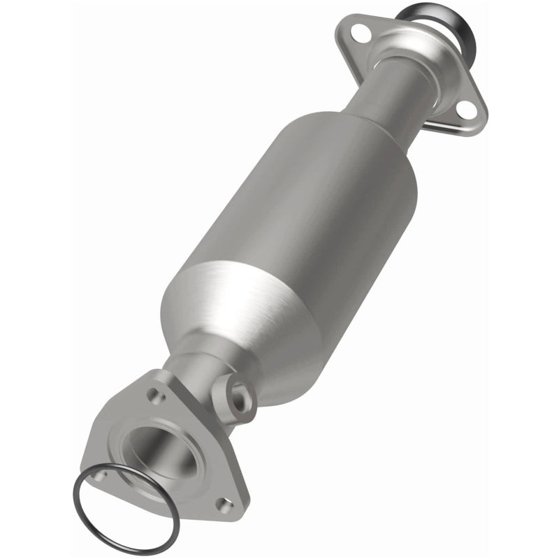 MagnaFlow Direct Fit Catalytic Converter 97-01 Honda CR-V 2.0L