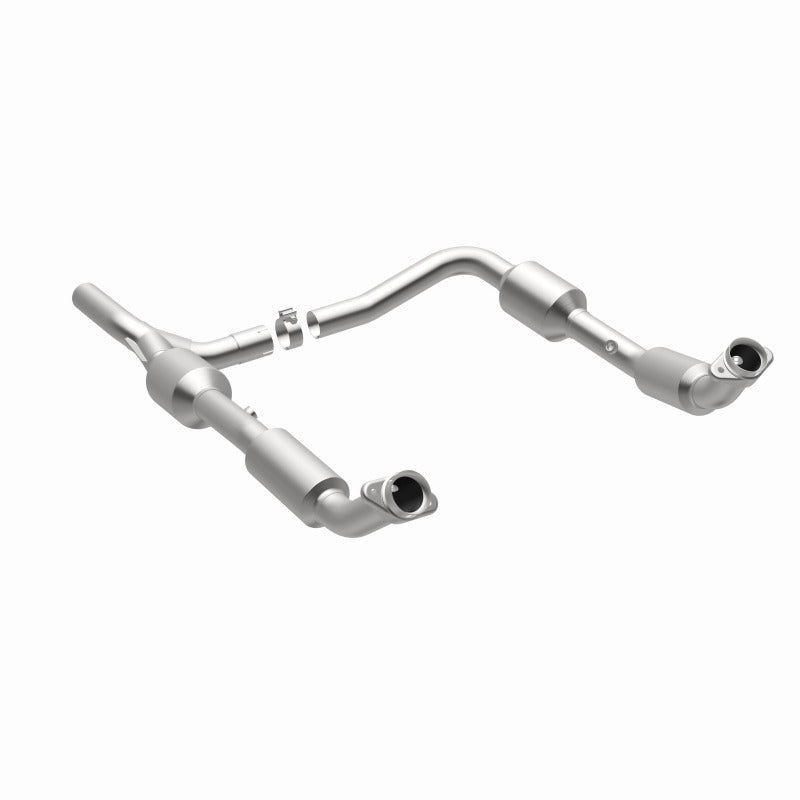 MagnaFlow Direct Fit Catalytic Converter OEM 07-08 Ford E-150