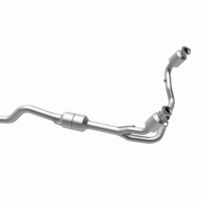 MagnaFlow Direct Fit Catalytic Converter 00-03 Dodge Durango 4.7L
