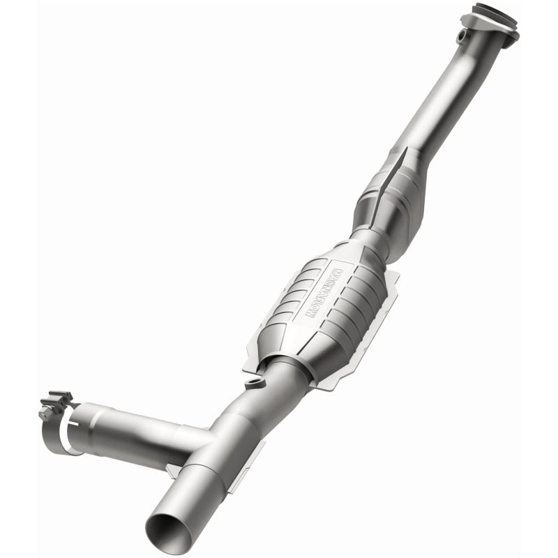 MagnaFlow Direct Fit Catalytic Converter 99-00 Ford Trucks 5.4L
