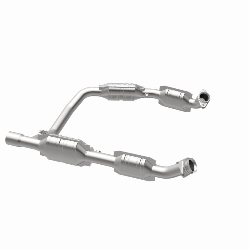 MagnaFlow Direct Fit Catalytic Converter 06 Ford E350 Van 5.4L